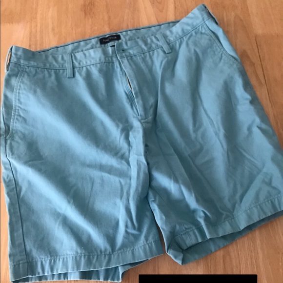 Men’s Shorts - Picture 4 of 5